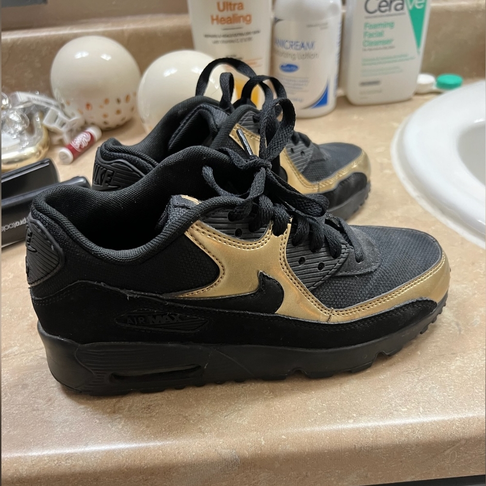 Nike Air Max 90s youth 5